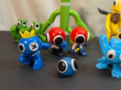 15x Rainbow Friends Figure Lot, PhatMojo / Roy & Charcle LLC (Roblox), All Shown