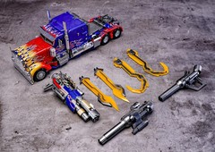 Pre-order CT Toys CT-10 Super Leader OptimusPrime 30cm Transforms Action Figure
