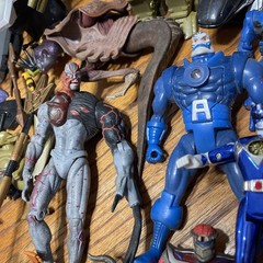 100+ 90’s loose action figure lot Snake Man Capcom Mega Man, Bandai, TMNT Marvel