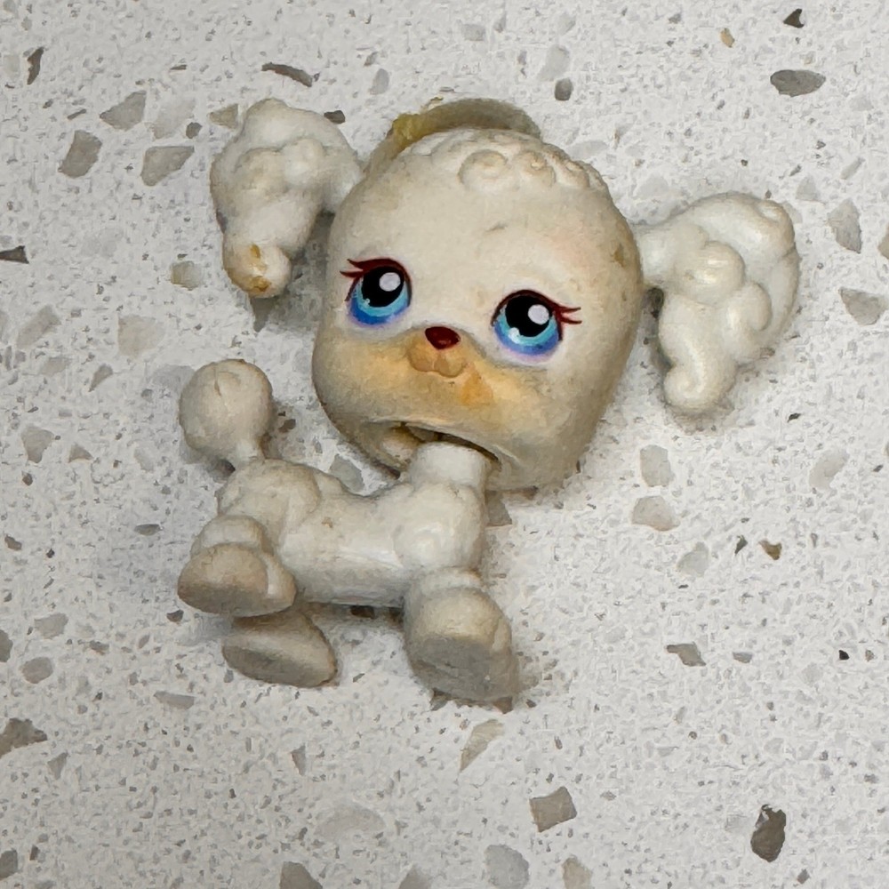 Hasbro Littlest Pet Shop LPS Poodle Dog Toy White Blue Eyes 2004 #17