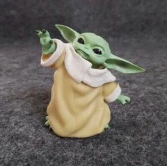 Grogu Baby With Gift Box Yoda The Child Mandalorian 8CM Action Figure Star Wars