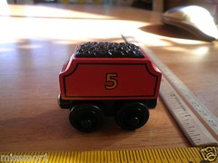 Thomas the Tank Engine James + Tender FOR DISPLAY ONLY wooden NM/M NICE!