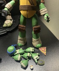 Teenage Mutant Ninja Turtles (2012 Cartoon) Ultimate Leonardo 7-Inch Scale