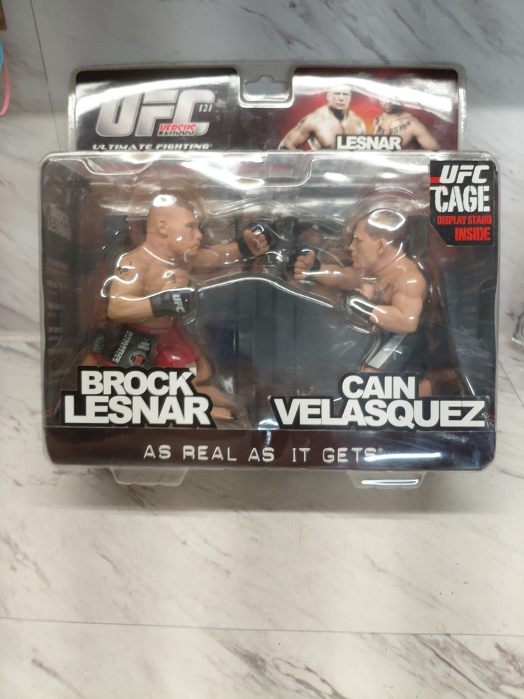 New Brock Lesnar vs Cain Velasquez UFC Dual Pack Round 5 Figure UFC 121 Versus
