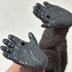 2 NECA King Kong 8″ Action Figures: #42749 (2020) & Ultimate #42742 (2021) *READ