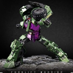 New Transformation toys Dream Star Toys DST02-001 Shovel Fighter Figure In Stock