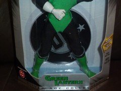HASBRO DC SUPERHEROES 9 INCH FIGURE BOXED AQUAMAN GREEN ARROW LANTERN 3 FIGURES