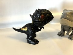 Mattel Jurassic Park 2.4 in Snap Squad Action Figures
