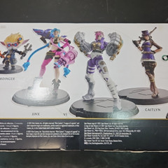 League of Legends NIB Dual Cities LIMITED 1st EDITION Champion Collection SEALED