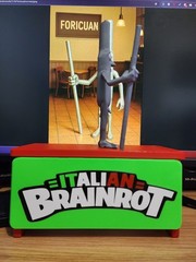To To To Sahur – Toy ITALIAN BRAINROT