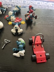 Schleich Smurf Pre Owned Lot 16 Pieces 13 Figurines 1979-1980s