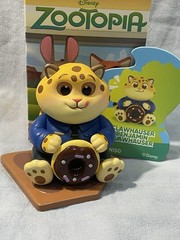 NEW MINISO Disney Zootopia Sit Nicely Series Blind Box Figure – Clawhauser