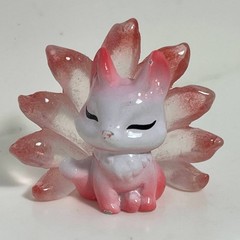 Tu Shan Jiu Wei Hu 9 Nine-Tailed Fox Lot of 6 Six Mini Figures Foxes Pink Purple
