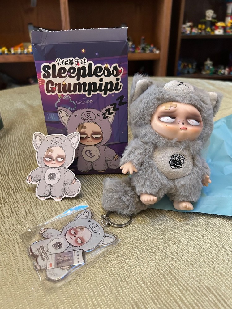 Sleepless Grumpipi Vinyl Face Plush Pendant with Extra Keychain – Fan Fan