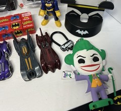 Batman Collector Merchandise Lot Mixed Products Hotwheels Landyard Figurines