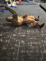 Muscular Action Figure Beige/Green/Brown w/ Green Helmet & Weapon – Plastic