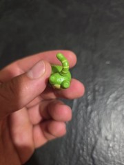 LOST KITTIES SERIES 1 Green Cat 1.5” Action Figure PVC BONBON 2018 Toy Heart Eye