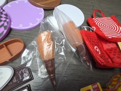 Miniverse Make It Mini & Real Brands Foods 160 Pieces ~ Sweets, Tables, Bowls