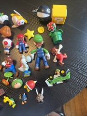 Super Mario Jakks World of Nintendo Figures Lot Yoshi Toad Luigi Bomb Fish Star