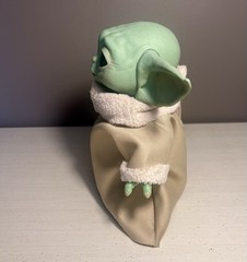 Hasbro Star Wars Baby Yoda The Child Animatronic Edition Action Figure Adorable