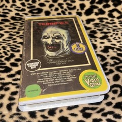 NEW TERRIFIER – Damien Leone’s Exclusive Spirit Collectors Box (6 item included)