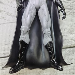 DC Collectibles Justice League New 52 Batman 2012 7″ Adjustable Action Figure