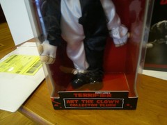 Kidrobot Terrifier 2 Art The Clown Collector Plush Doll – Posable DAMIEN LEONE’S