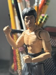 Bandai S.H.Figuarts Bruce Lee LEGACY 50th Ver. 1/12 action figure