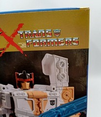 TAKARA TOMY Convoy Ryu VS Megatron Vega Street Fighter II x Transformers 73384