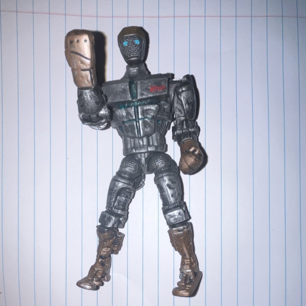 Real Steel Action 5” Figure Atom The Junkyard Bot Robot Jakks Pacific Punching