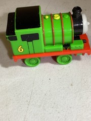 Thomas & Friends Percy Train Pull Back & Go Racer Train Engine 2009 Mattel R9495
