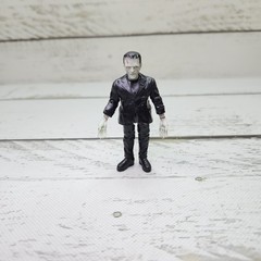 Universal Studios Monsters Frankenstein Mini Figure 3″ Adjustable UCS