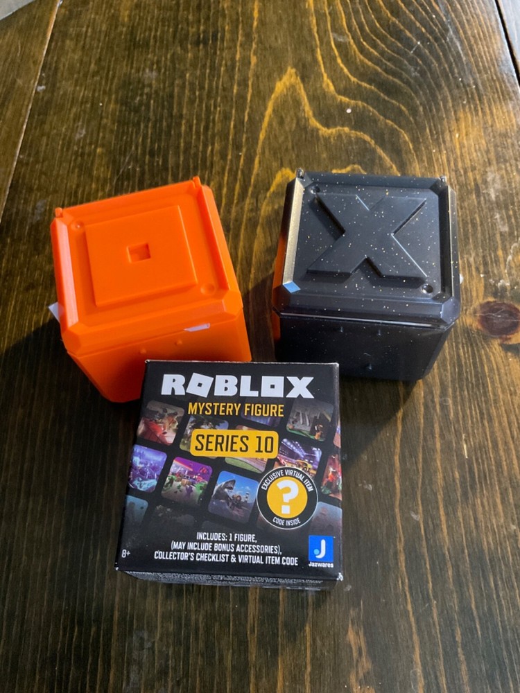 Roblox Celebrity Series 8 9 10 -Figure With Unused Code ~ You Choose