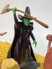 Vintage Wizard of Oz Figures Glinda,Witch,Yellow Brick Rd.+ (F3)