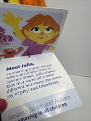 LIMITED EDITION Sesame Street Gund Julia New With Tag Rare Push Toy