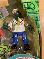 World of TMNT Sewer Heroes 4-Pack with Turtle Trooper Parachute Playmates 2026