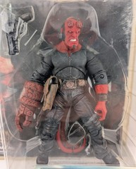 HELLBOY Mezco Toys NEW! Stealth Black Suit, Open Mouth 7″ Action Figure 2004