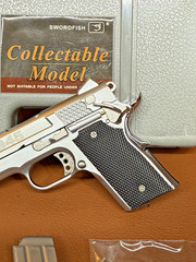 SEIKO Smith & Wesson 945 Eject Toy Gun 1:3 Mini Guns Model Highly Detailed Rare