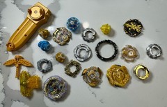 Beyblade Burst Turbo Lot Gold Takara Tomy And accessories