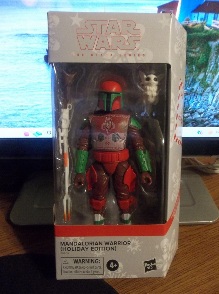 Star Wars The Black Series Holiday Edition Mandalorian Warrior “BRAND NEW”