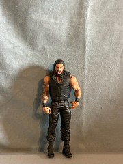 WWE Mattel Basic Roman Reigns 7″ Wrestling Action Figure