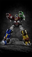 New In Stock Lucky Cat Micro Cosmos MC-01S Elvis Voltron Metallic Version Figure