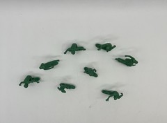 2011 Alfa-Now Inc ToyBoarders Skateboarders Miniature Skaters Trick Green 1.5-2”