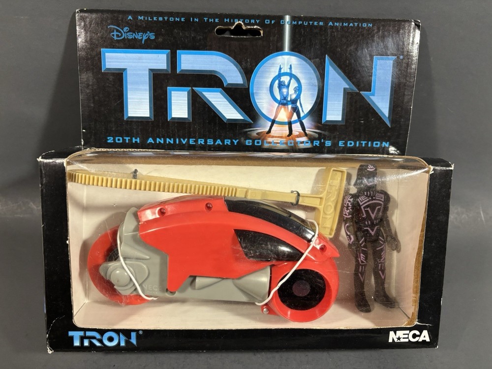 2002 NECA DISNEY’S TRON 20TH ANNIVERSARY LIMITED EDITION LIGHT CYCLE & SARK SET