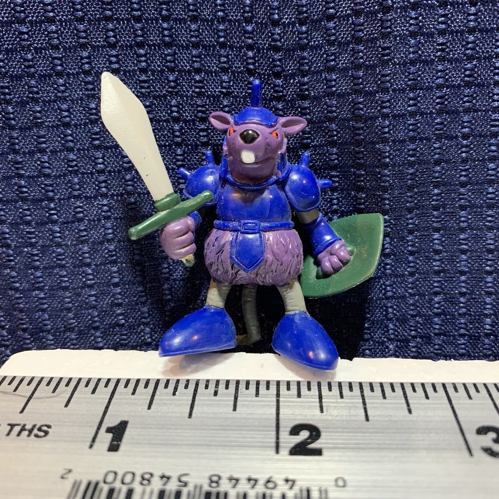 YuGiOh BEAVER WARRIOR 2” Mini Arena Figure Mattel Takahashi 1996 VTG – Free Ship