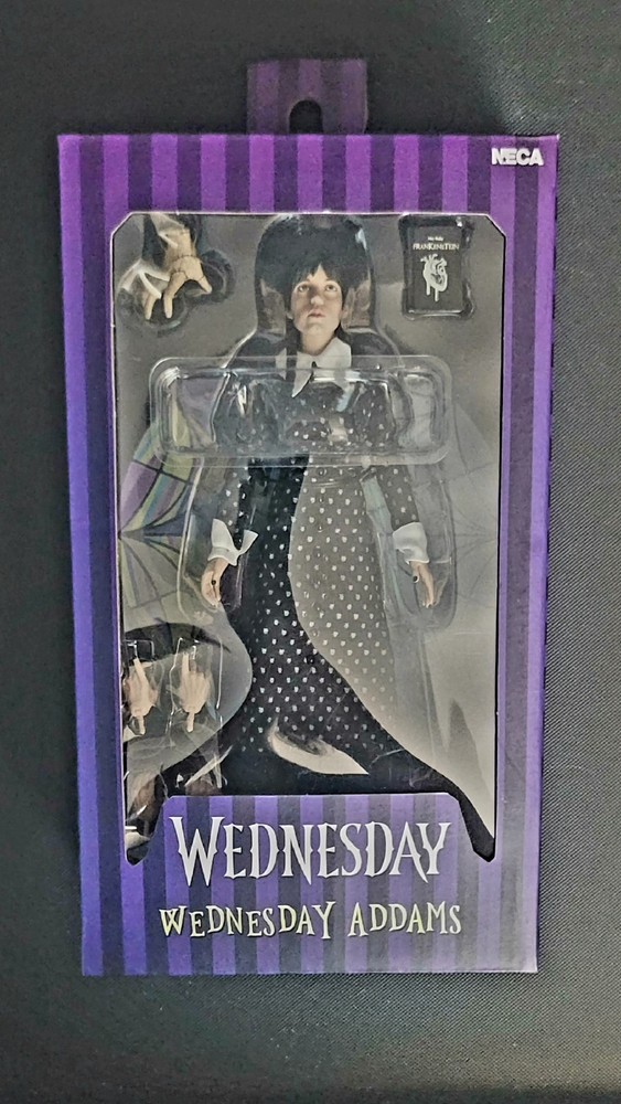 NECA Wednesday Addams Clothed Action Figure [Classic Dress] New Sealed