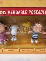 “THE PEANUTS COLLECTION”-BOXED SET OF (6) FIGURE BENDPOSE-NJ Croce NEW UNOPENED