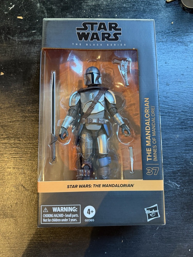 Star Wars Black Series The Mandalorian Mines of Mandalore w/ Darksaber 6″ Figure