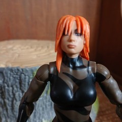 2 WWE DIVA ACTION FIGURES SASHA BANKS/ BECKY LYNCH