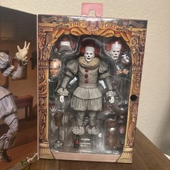 NECA Ultimate Bob Gray As Pennywise The Dancing Clown 7” Figure